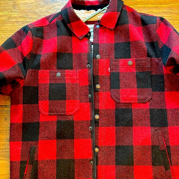 Levi’s Sherpa Lined Buff Plaid - Picture 1 of 3